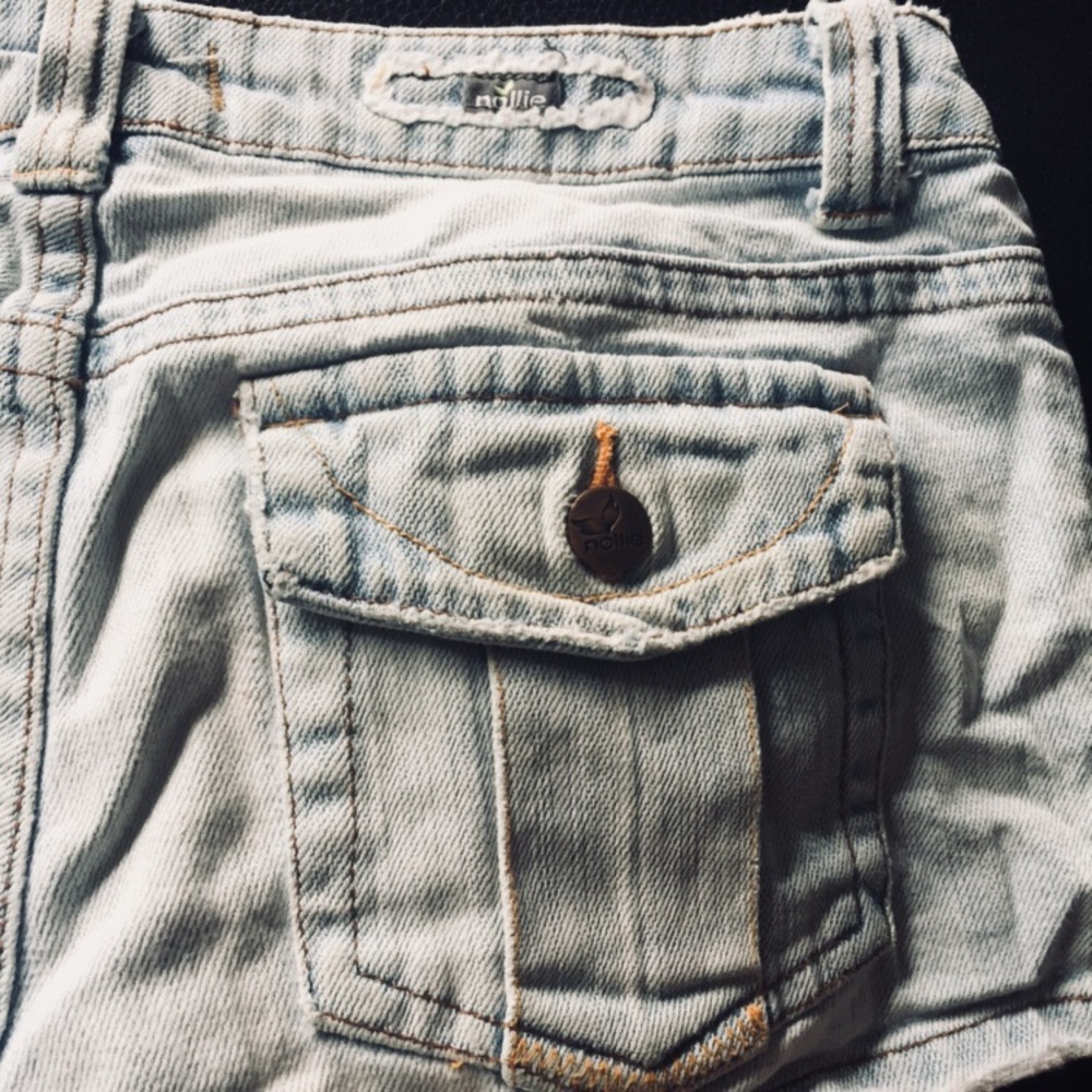 Light wash booty shorts